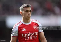 25-26 Arsenal Home Soccer Jersey Play Version - view 10