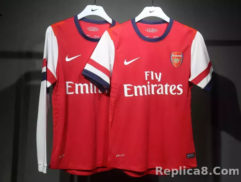 2012-13 Arsenal Home Retro Kit Vintage Shirt Player Edtion Long Sleeve - detail