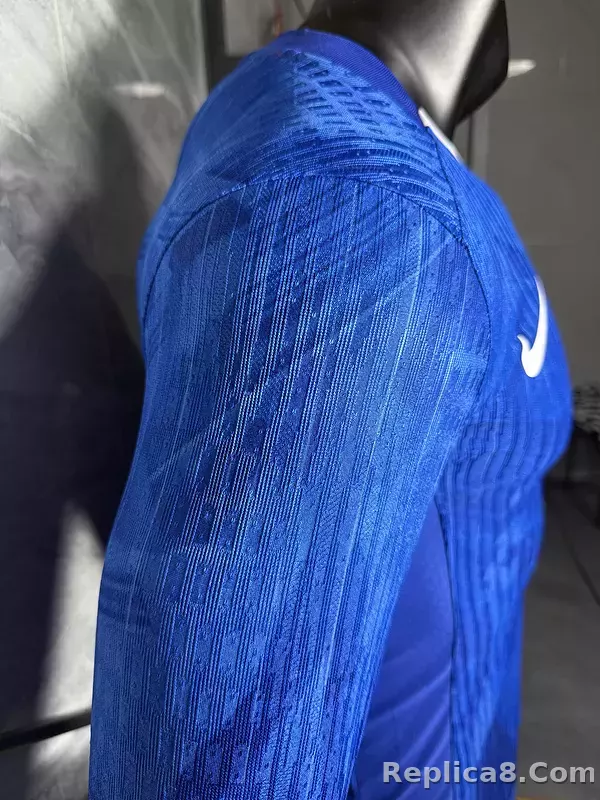 25-26 Chelsea Home Player Version Soccer Jersey Long Sleeve - detail