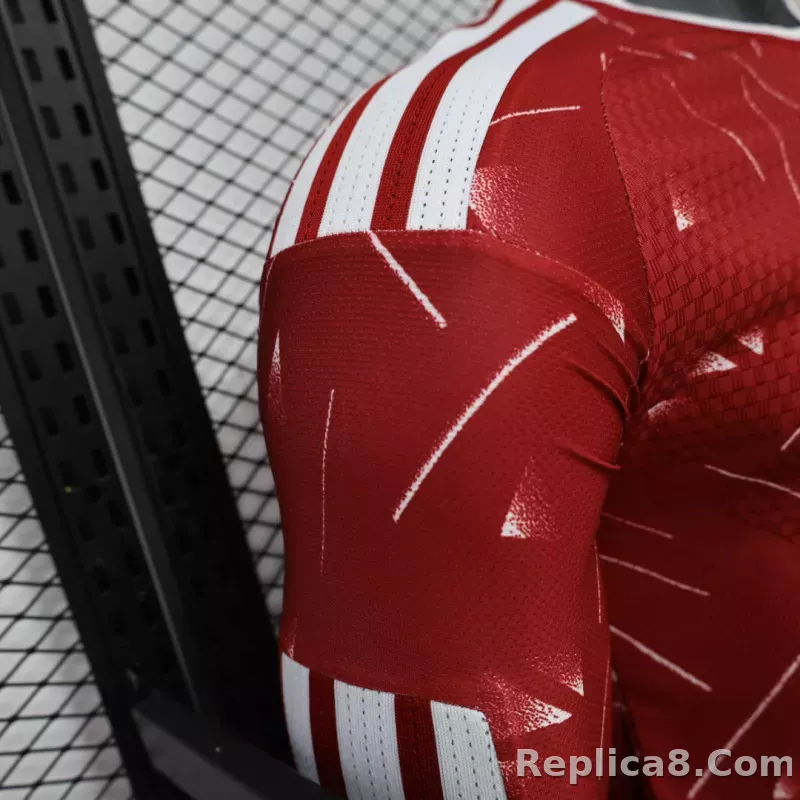26-27 Liverpool Home Soccer Jersey Player Version Long Sleeve - detail