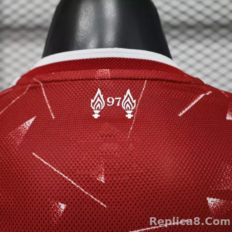 26-27 Liverpool Home Soccer Jersey Player Version Long Sleeve - detail