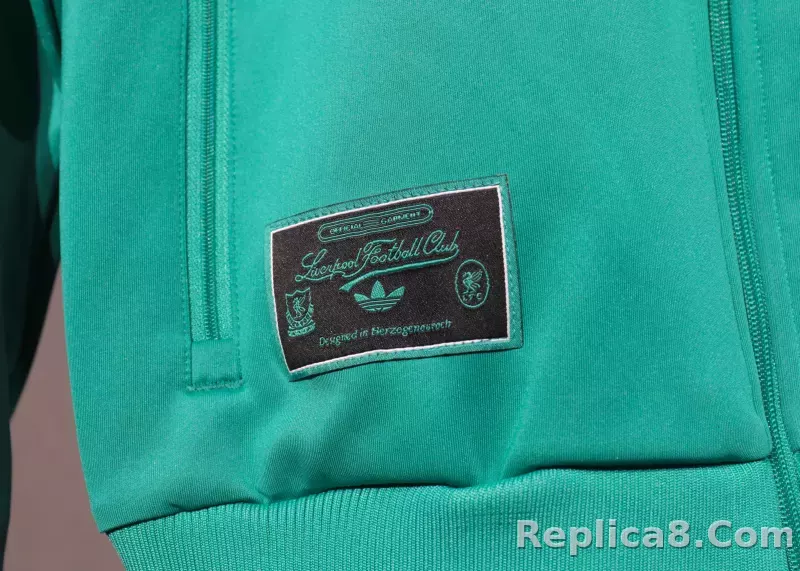 25-26 Liverpool FC Zipper Sweat Terrace Icons Track  Kit(Top+Pants) Green - detail
