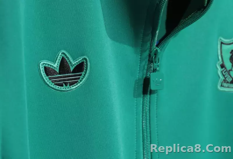 25-26 Liverpool FC Zipper Sweat Terrace Icons Track  Kit(Top+Pants) Green - detail