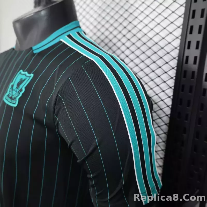 25-26 Liverpool Pre-match Soccer Jersey Player Version - detail