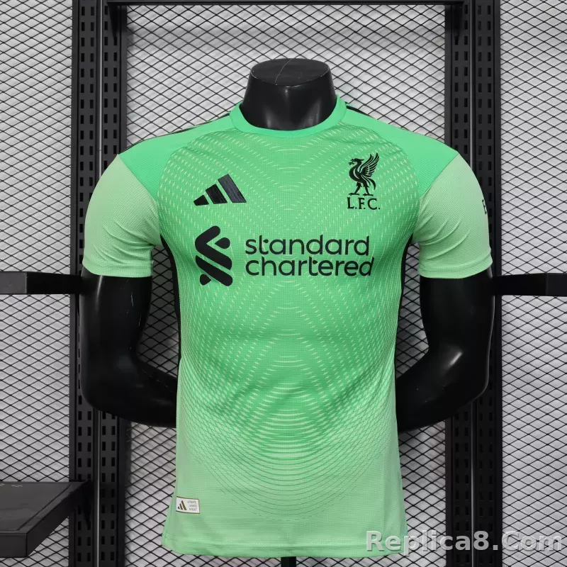 25-26 Liverpool Goalkeeper Green Soccer Jersey Player Version