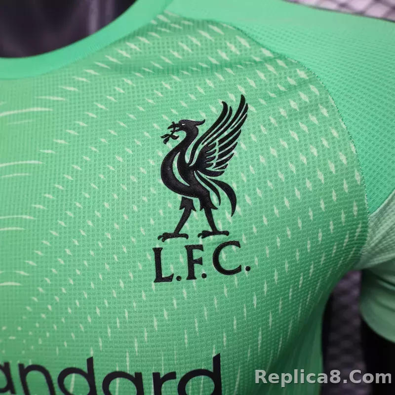 25-26 Liverpool Goalkeeper Green Soccer Jersey Player Version - detail