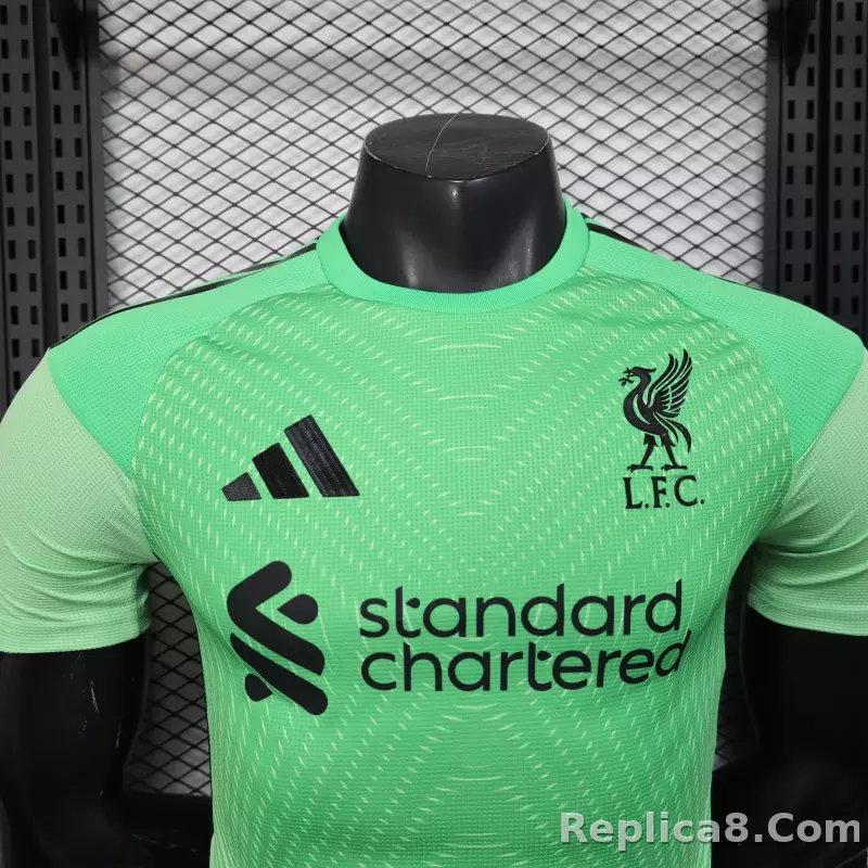 25-26 Liverpool Goalkeeper Green Soccer Jersey Player Version - detail