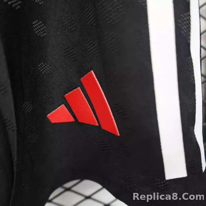 25-26 Liverpool Home Soccer Shorts Player Version - detail