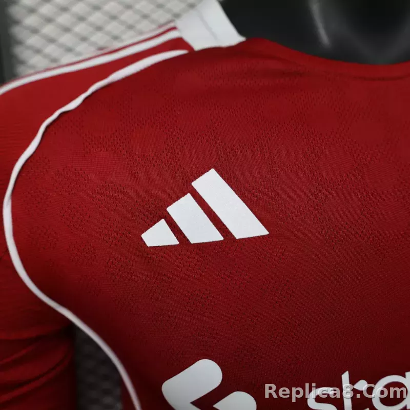25-26 Liverpool Home Soccer Jersey Player Version Long Sleeve - detail
