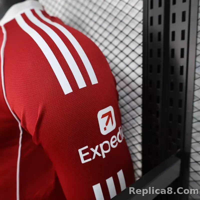25-26 Liverpool Home Soccer Jersey Player Version Long Sleeve - detail