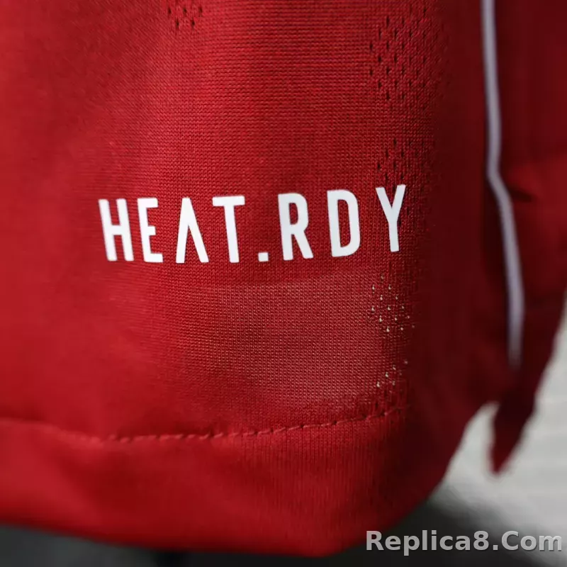 25-26 Liverpool Home Soccer Jersey Player Version Long Sleeve - detail