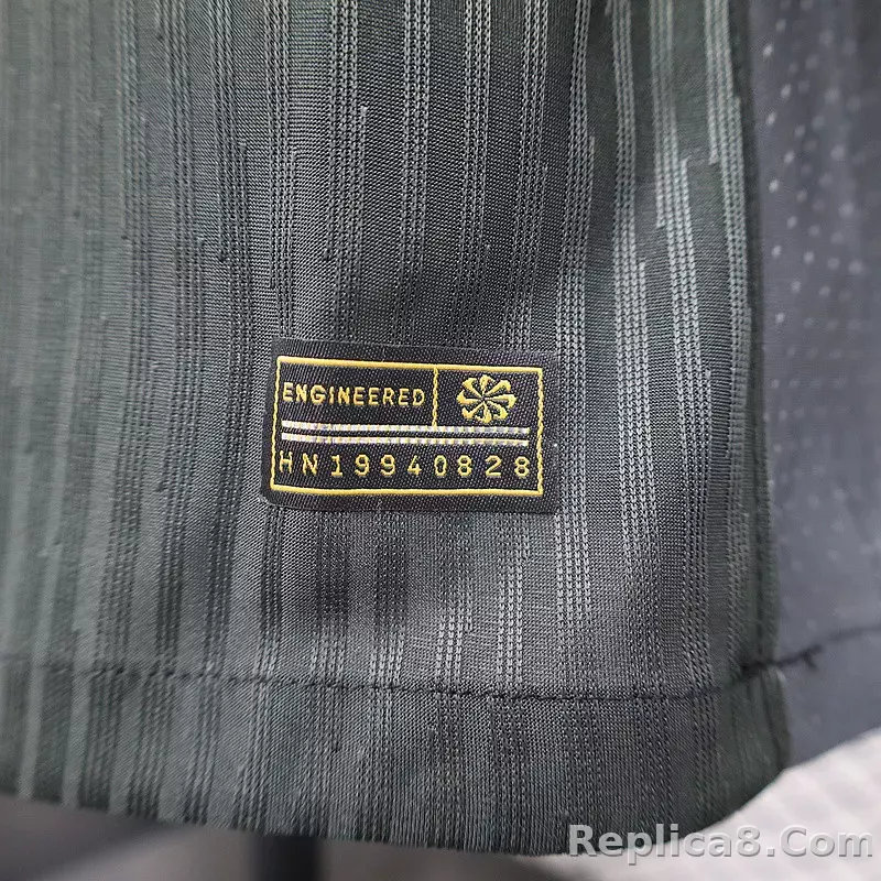 24-25 Liverpool Away Player Version Long Sleeve - detail