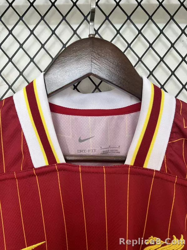 24-25 Liverpool Home Football Jersey - detail