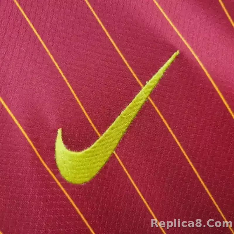 24-25 Liverpool Home Football Jersey - detail