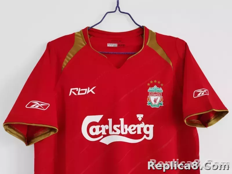 05-06 Liverpool Home Retro Jersey - detail