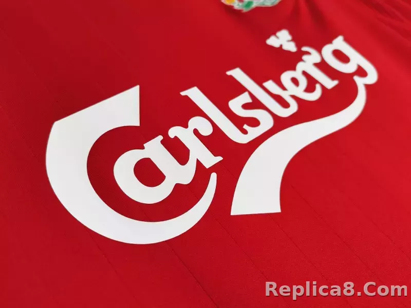 06-07 Liverpool Home Retro Jersey - detail