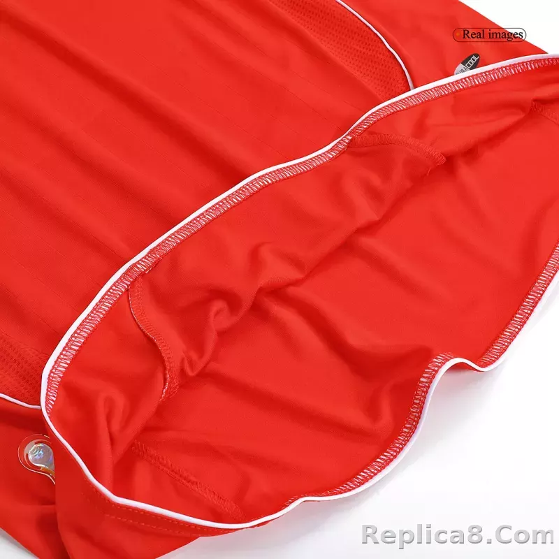 06-07 Liverpool Home Retro Jersey - detail