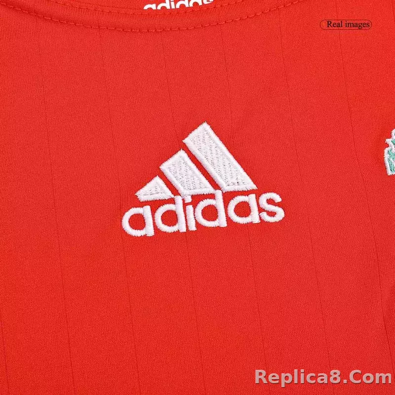 06-07 Liverpool Home Retro Jersey - detail