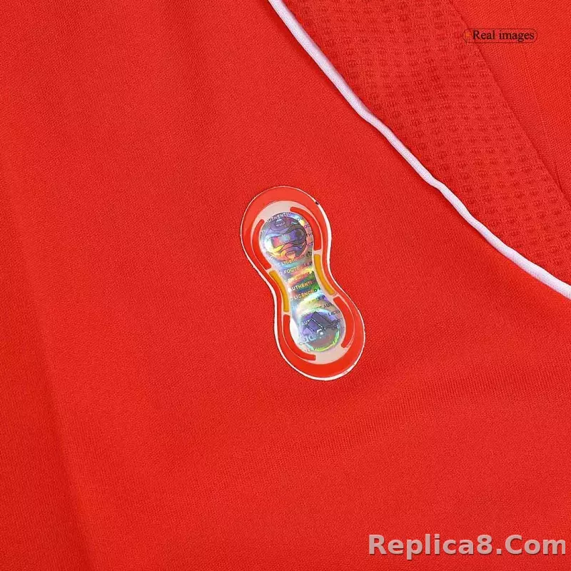 06-07 Liverpool Home Retro Jersey - detail