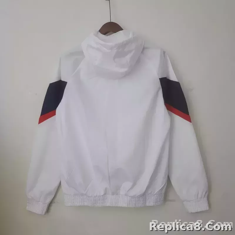 2022 Liverpool Windbreaker White - detail