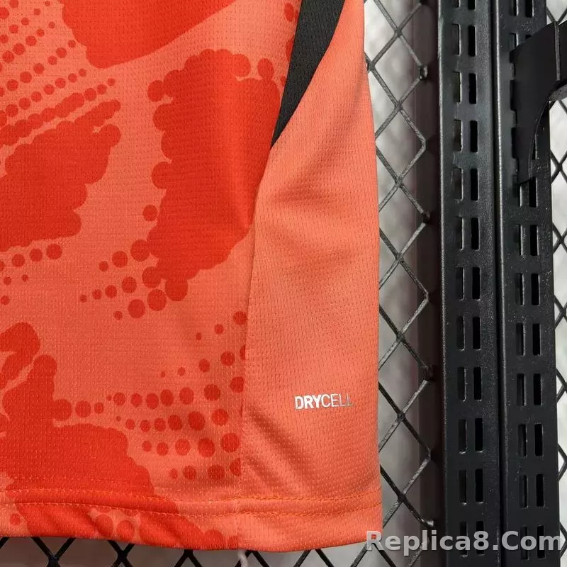 24-25 Manchester City Orange Goalkeeper Jersey - detail