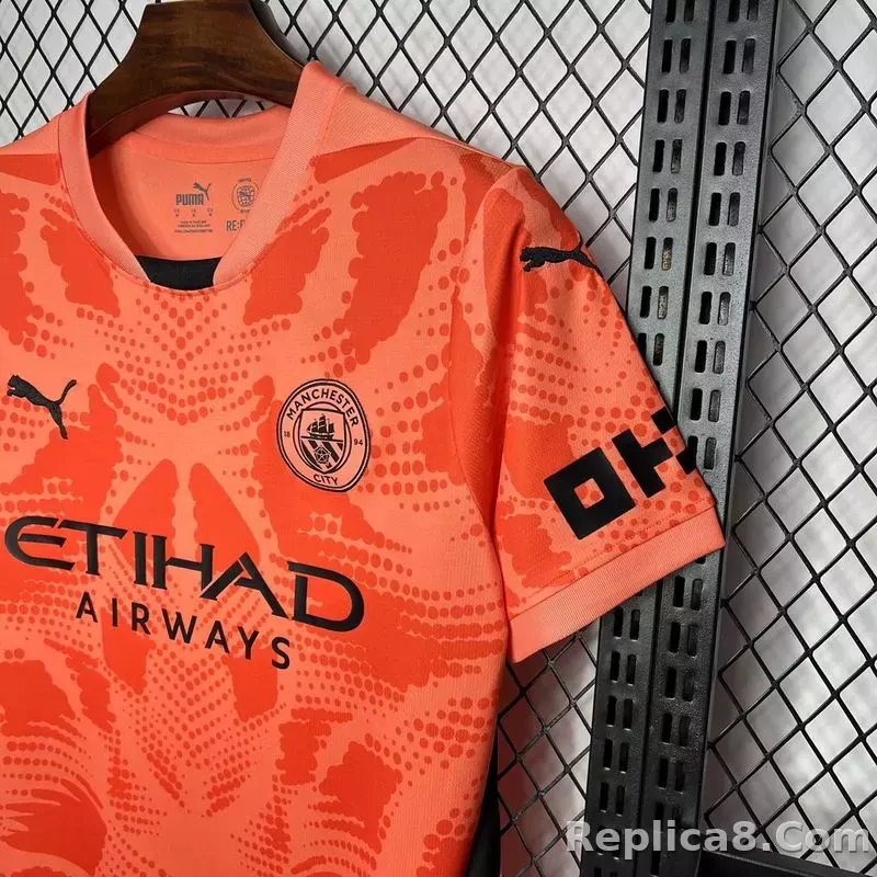 24-25 Manchester City Orange Goalkeeper Jersey - detail