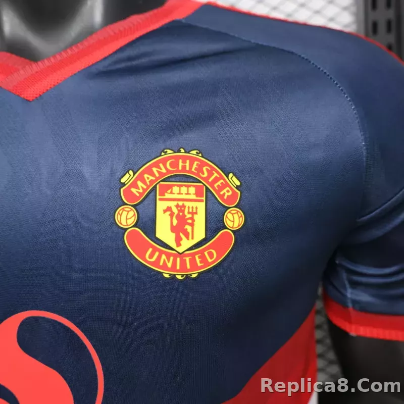 26-27 Manchester United Retro Style Soccer Jersey - detail