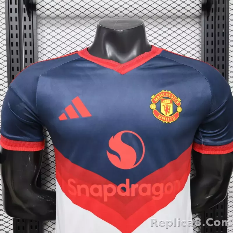 26-27 Manchester United Retro Style Soccer Jersey - detail