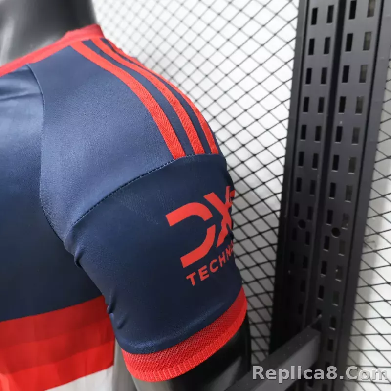 26-27 Manchester United Retro Style Soccer Jersey - detail