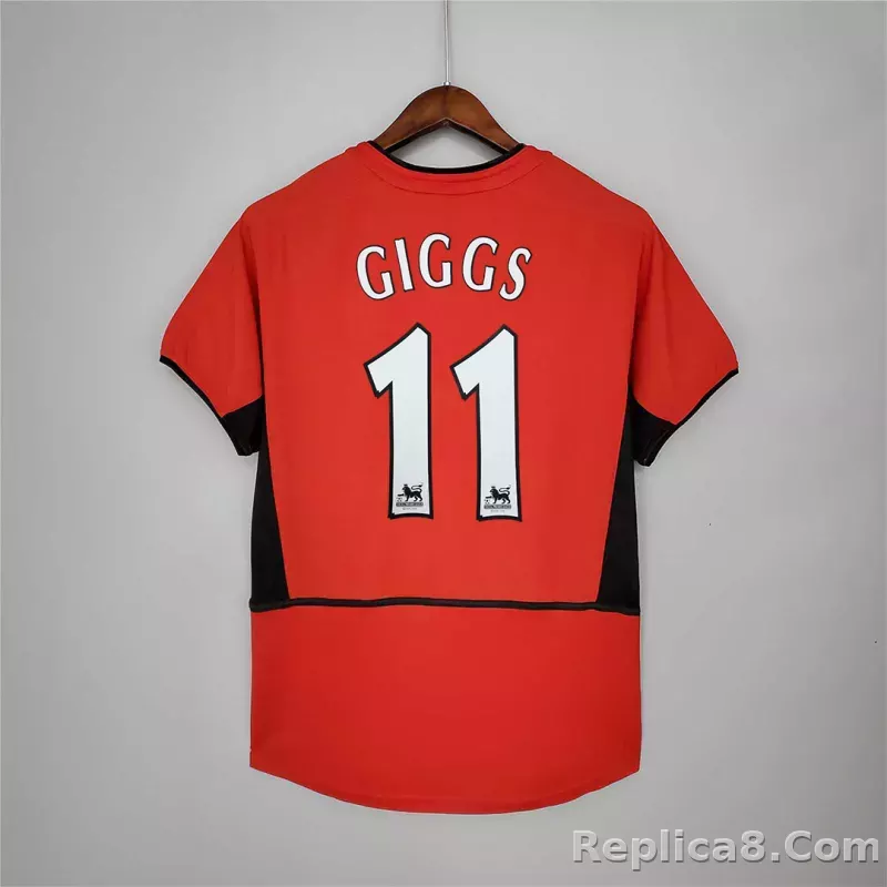 02-04 Manchester United Home Retro Jersey - detail
