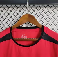02-04 Manchester United Home Retro Jersey - view 12