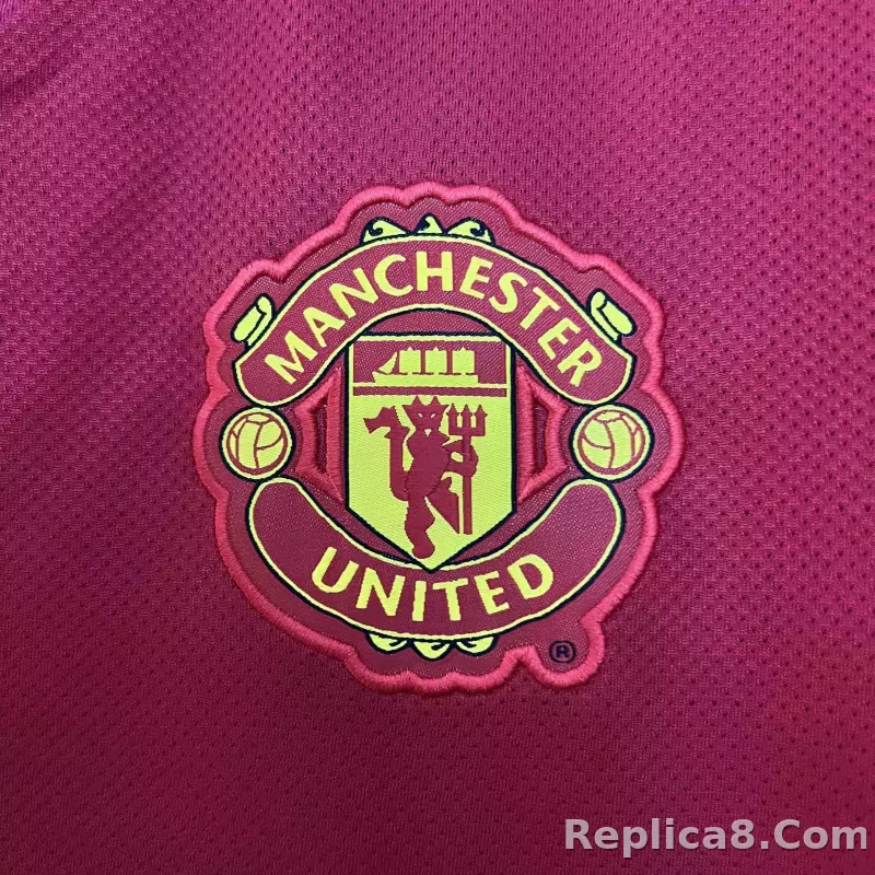 11-12 Manchester United Home Retro Jersey - detail