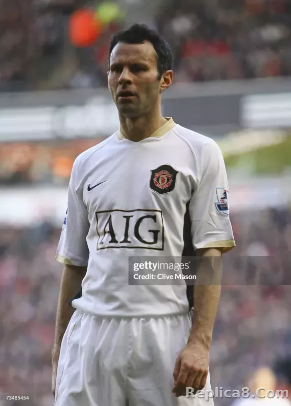 2006-07 Manchester United Home Retro Soccer Jersey Player Edition - detail