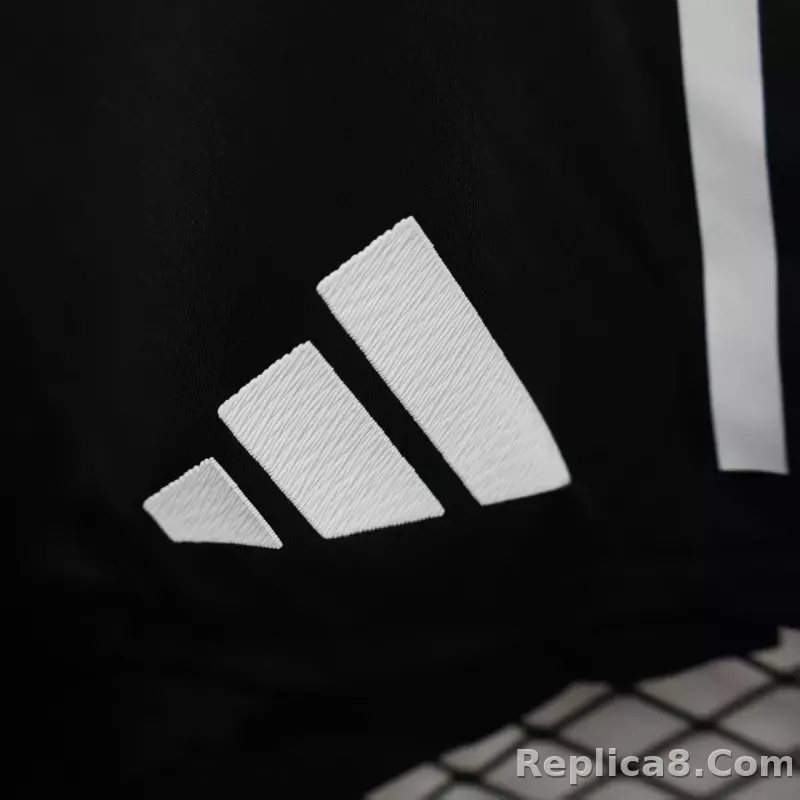 25-26 Manchester United Away Shorts Player Version - detail