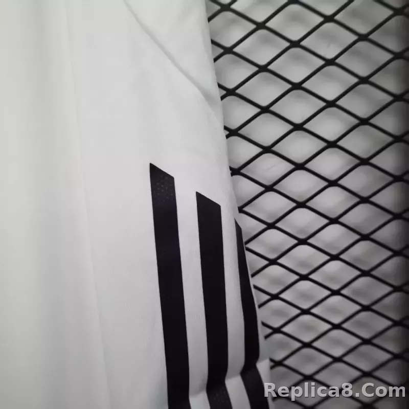 25-26 Manchester United Home Shorts White Player Version - detail