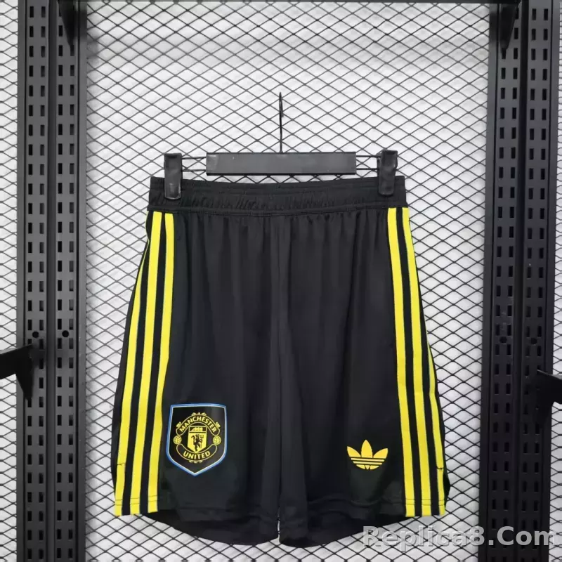 25-26 Manchester United Home Shorts Player Version