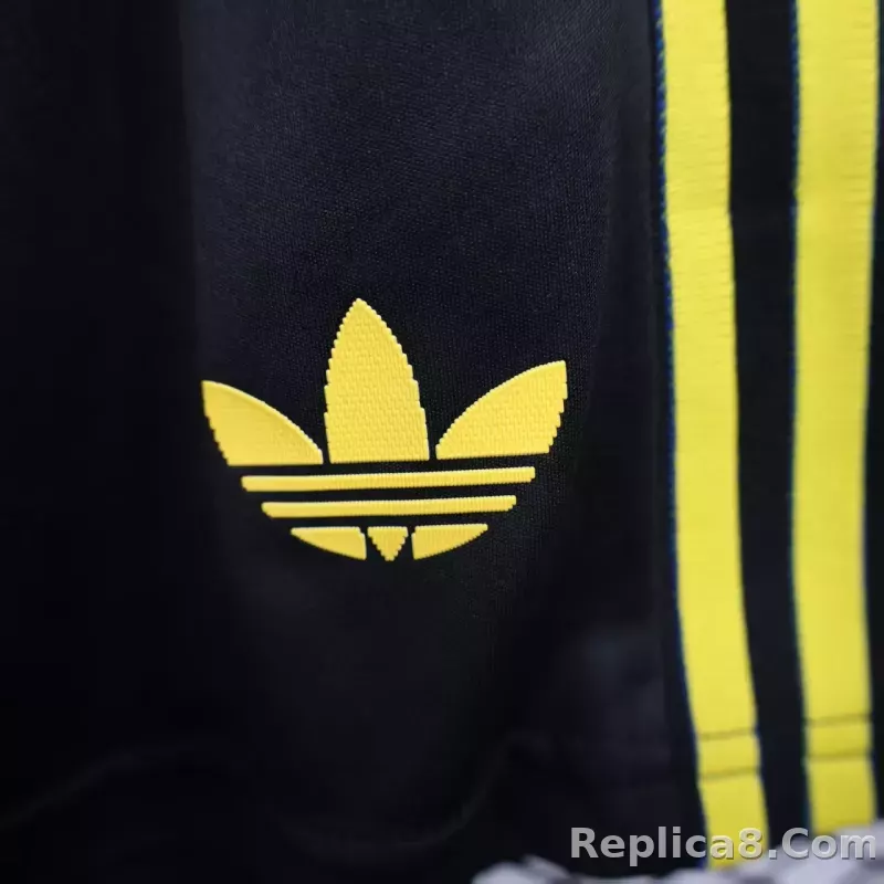 25-26 Manchester United Home Shorts Player Version - detail