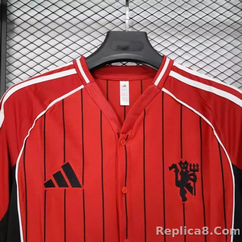 25-26 Manchester United Red Baseball Soccer Jersey - detail