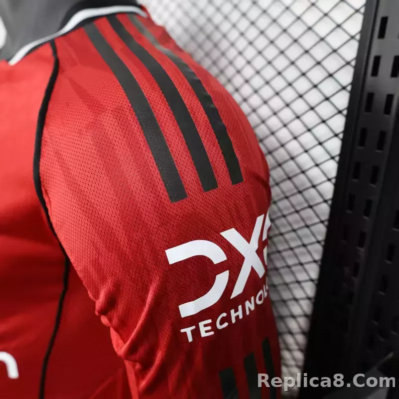 25-26 Manchester United Home Soccer Jersey Long Sleeve - detail