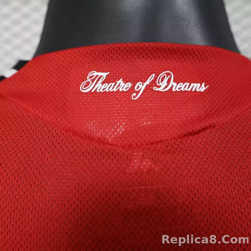 25-26 Manchester United Home Soccer Jersey Long Sleeve - detail