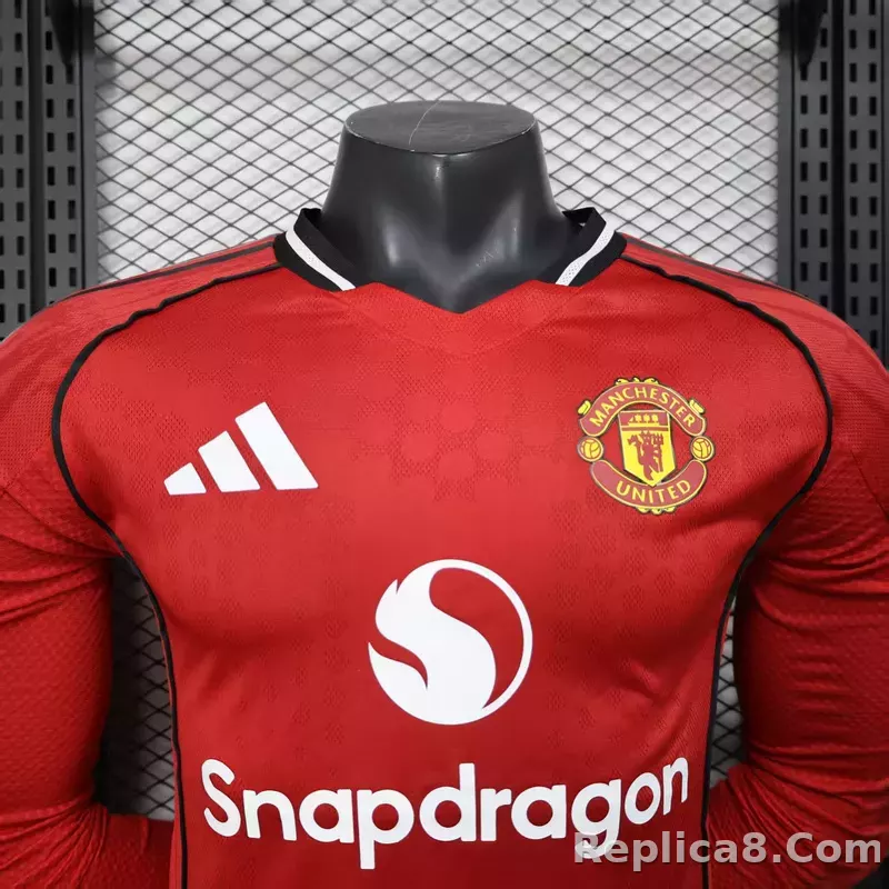 25-26 Manchester United Home Soccer Jersey Long Sleeve - detail