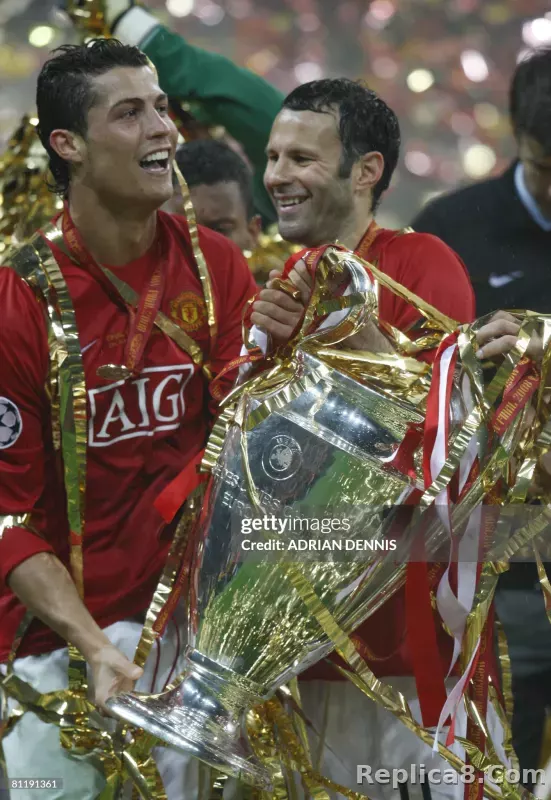 07-08 Manchester United Home Retro Jersey Player Edition - detail