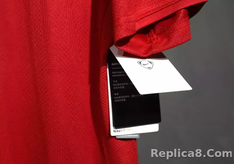 07-08 Manchester United Home Retro Jersey Player Edition - detail