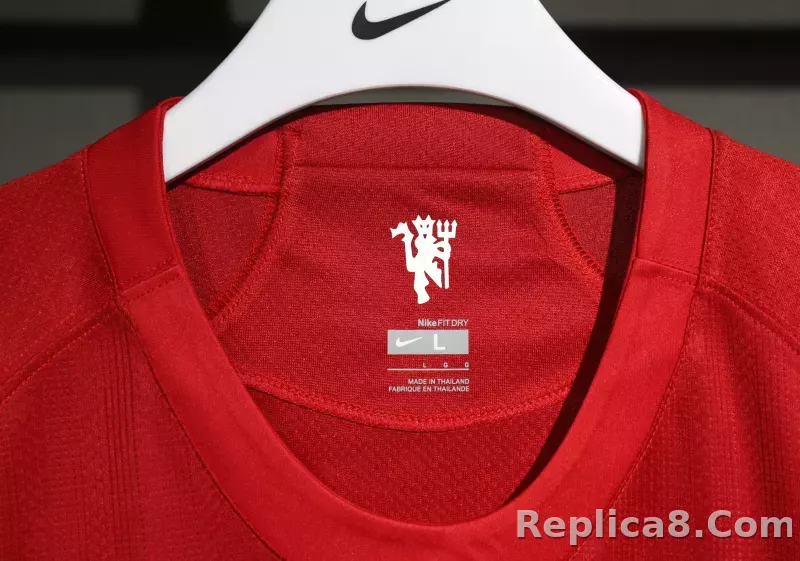 07-08 Manchester United Home Retro Jersey Player Edition - detail