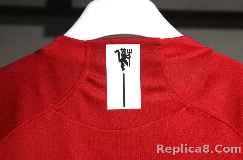 07-08 Manchester United Home Retro Jersey Player Edition - detail
