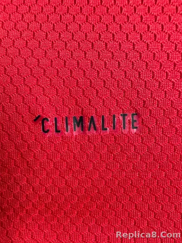 19-20 Manchester United Home Retro Jersey - detail