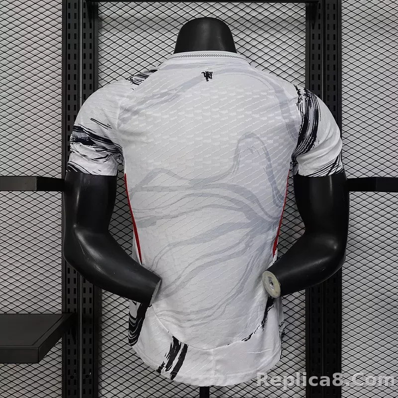 25-26 Manchester United White Special Player Version - detail