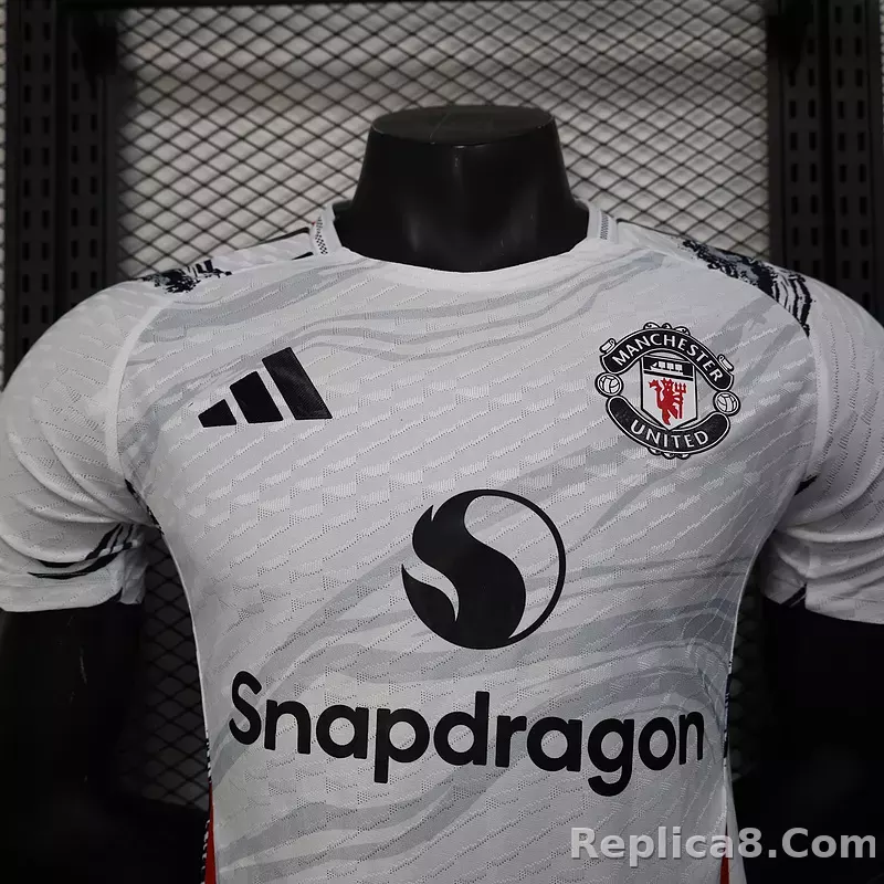 25-26 Manchester United White Special Player Version - detail