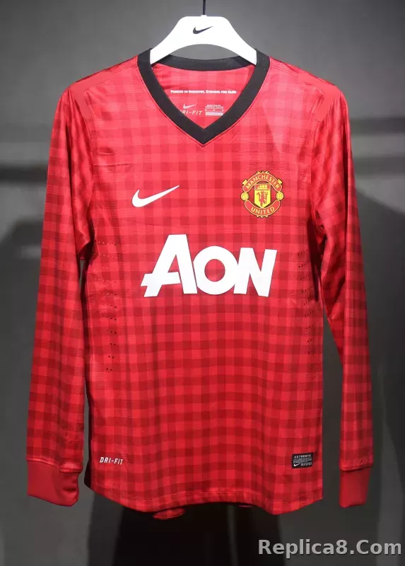 12-13 Manchester United Home Retro Jersey Player Edtion Long Sleeve