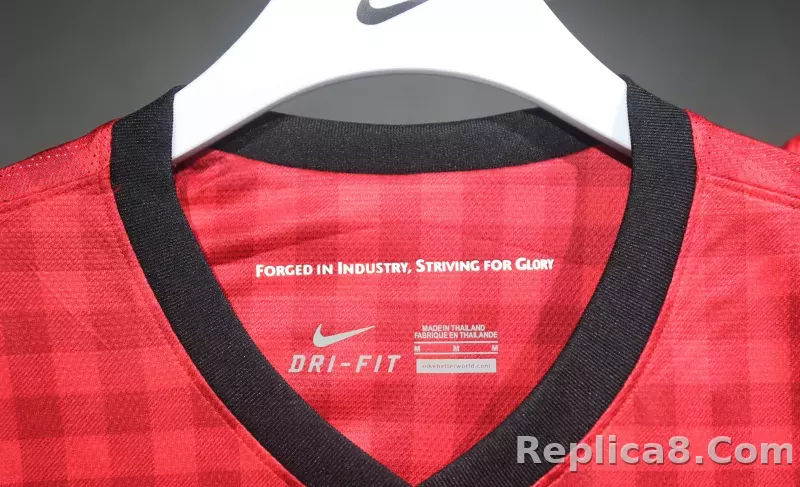12-13 Manchester United Home Retro Jersey Player Edtion - detail